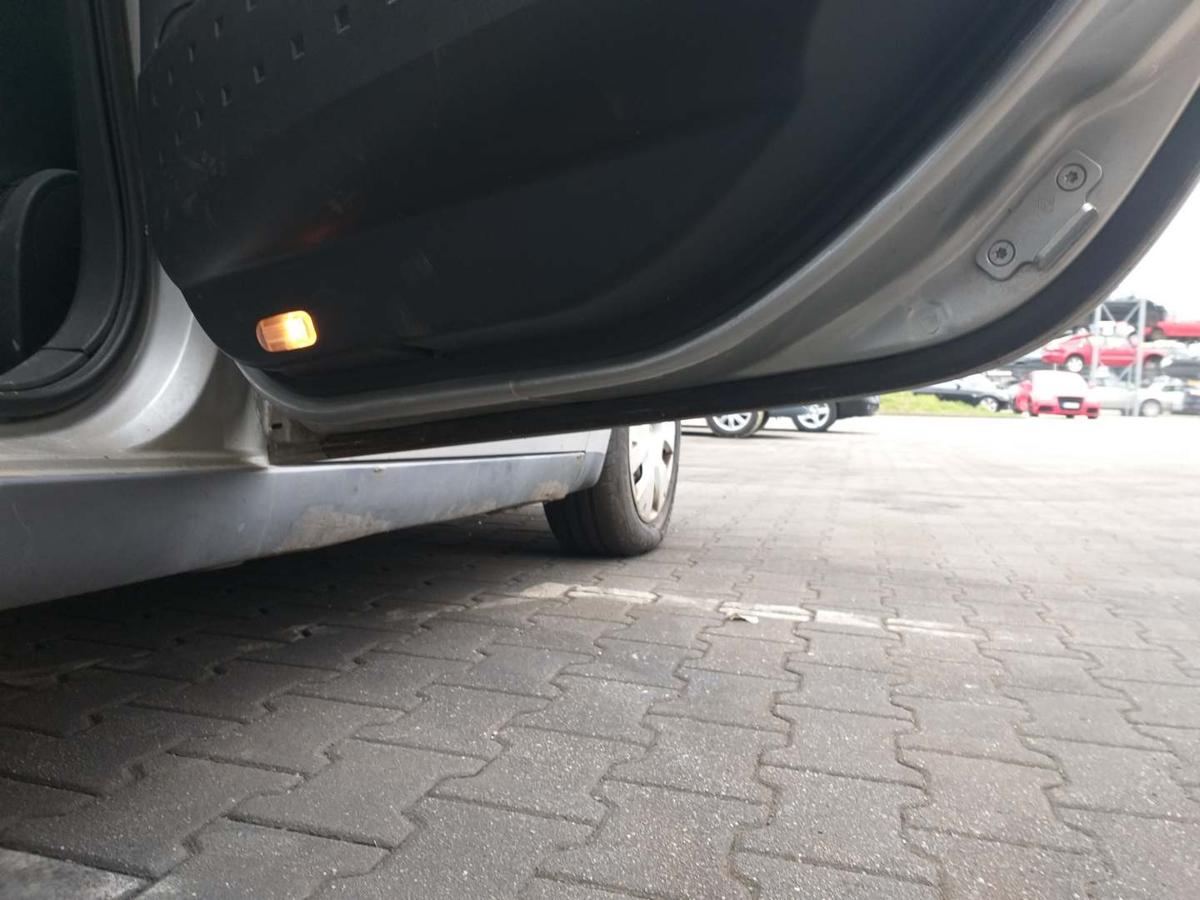 Renault Megane 2 original Tür hinten rechts TED69 Grey Kombi Rohbau Bj.2007